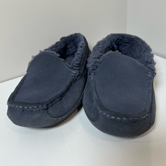 UGG Women’s Size 6 US Sherpa Fur Lined Slippers Rubber Sole Excellent Shape - Picture 4 of 10